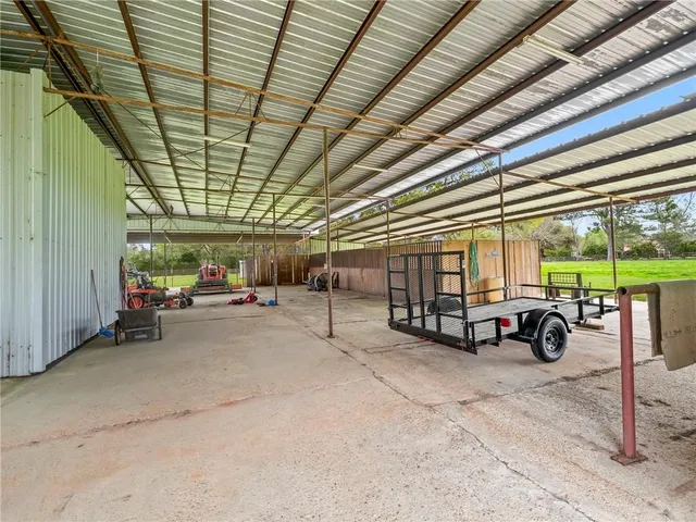 $750,000 | 24508 Gliderport Road, Loranger, LA 70446