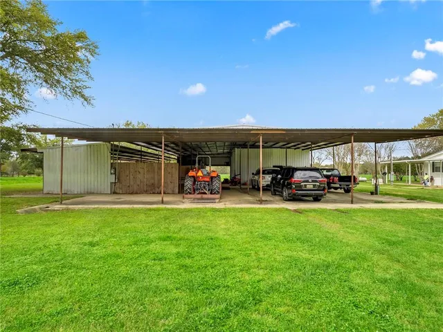 $750,000 | 24508 Gliderport Road, Loranger, LA 70446