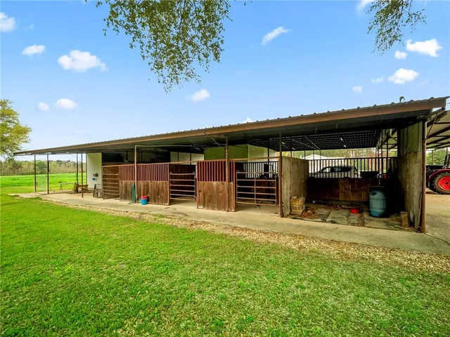 $750,000 | 24508 Gliderport Road, Loranger, LA 70446