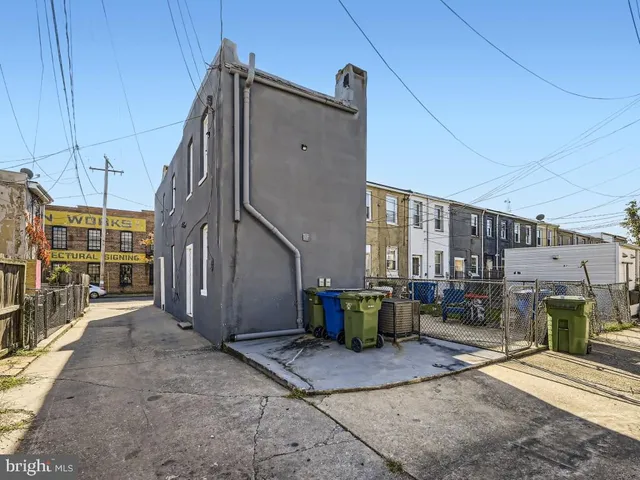 a view of an outdoor space with seating area