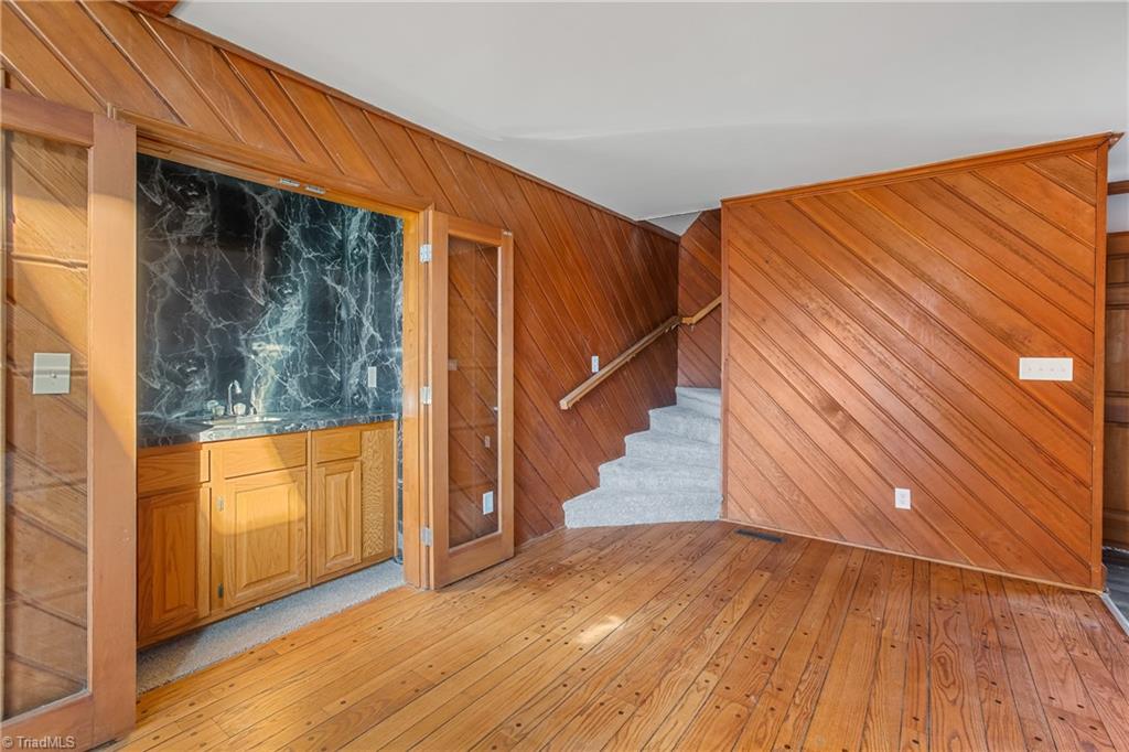 6201 Maurice Circle Rural Hall, NC 27045 - Photo 8 of 50 Wet Bar