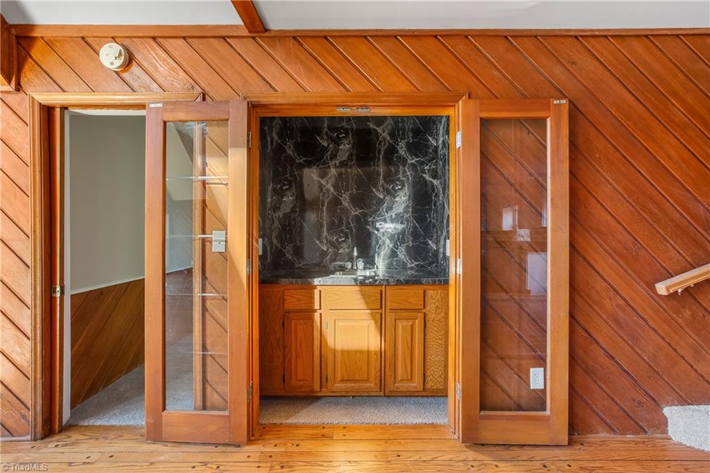 6201 Maurice Circle Rural Hall, NC 27045 - Photo 9 of 50 Wet Bar