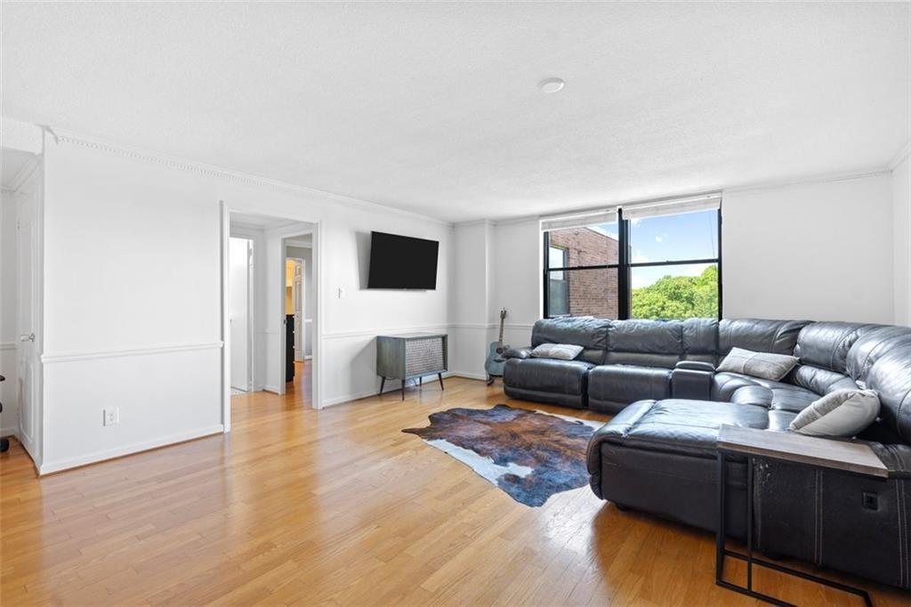 2965 Pharr Ct S Northwest, Unit 817 Atlanta, GA 30305 - Photo 13 of 31 Gallery Image 13