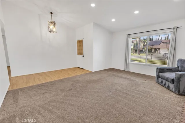 a view of livingroom with furniture