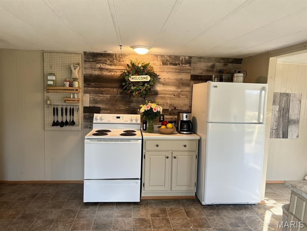 207 North Porter Avenue Conway, MO 65632 - Photo 5 of 7