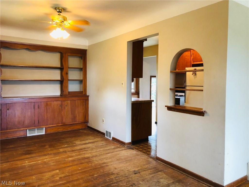 1201 West Schaaf Road Cleveland, OH 44109 - Photo 10 of 35 Gallery Image 10