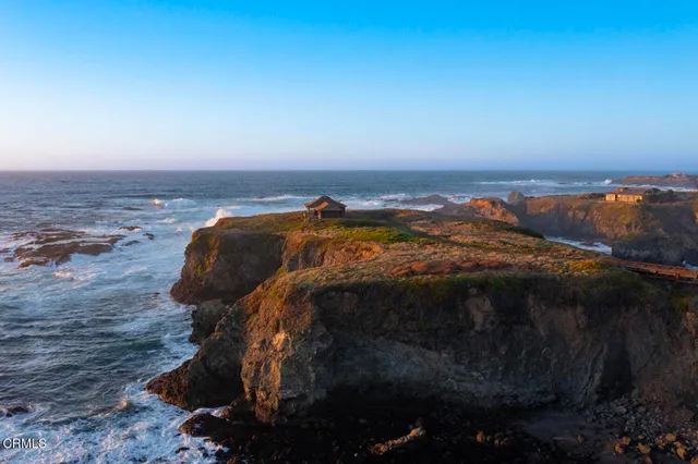 $2,750,000 | 45525 South Caspar Drive, Mendocino, CA 95460