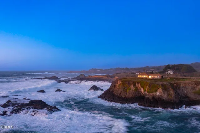 $2,750,000 | 45525 South Caspar Drive, Mendocino, CA 95460