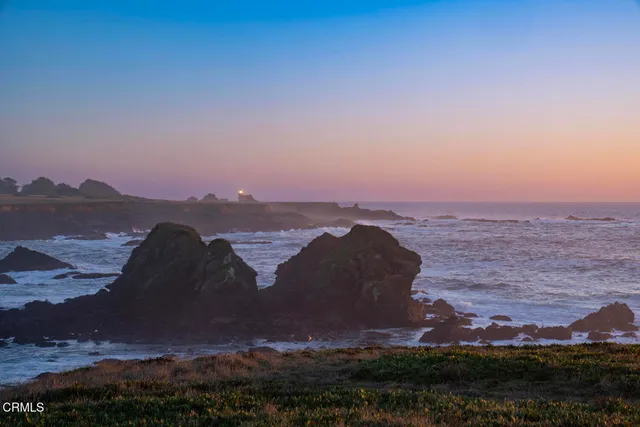 $2,750,000 | 45525 South Caspar Drive, Mendocino, CA 95460