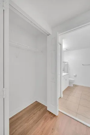 $1,900 | 557 Southeast Prescott Place, Stuart, FL 34994