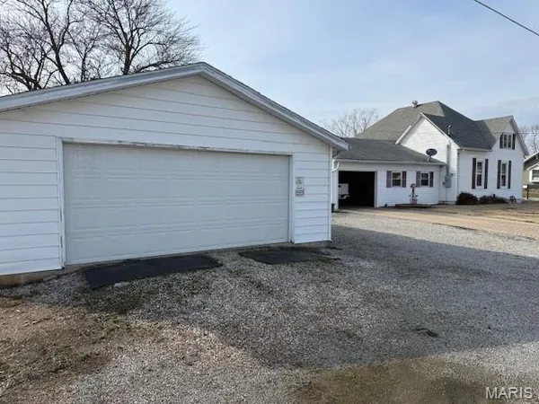$135,000 | 702 Belle Avenue, Pinckneyville, IL 62274