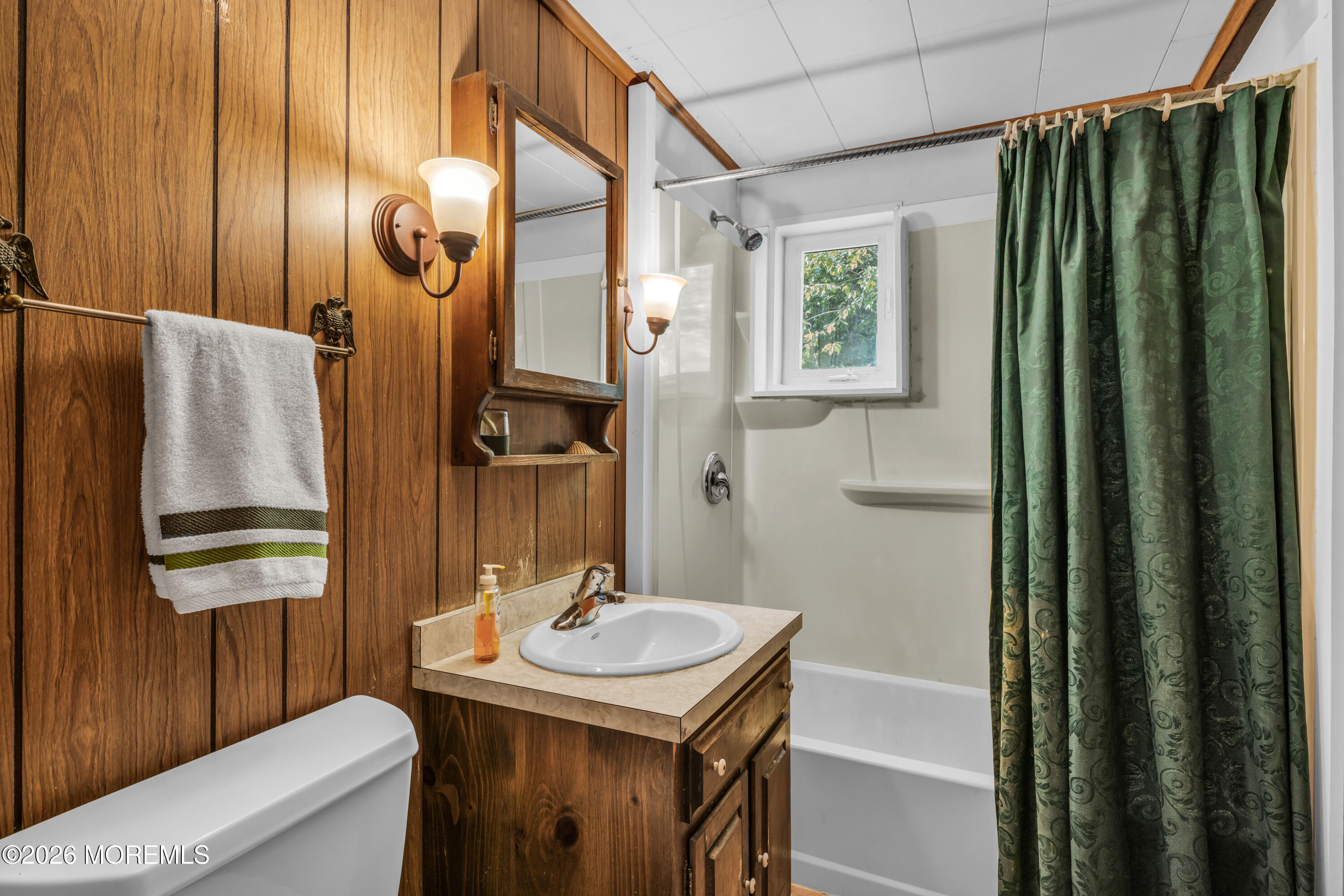 1687 Forge Pond Road Brick, NJ 08724 - Photo 17 of 33 Bathroom