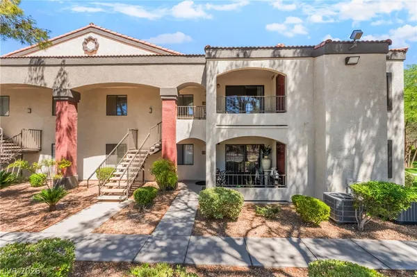 $1,650 | 950 Seven Hills Drive, Unit 524, Henderson, NV 89052
