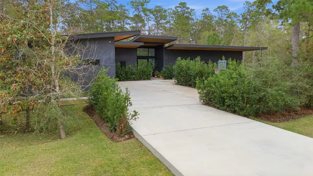 $220,000 | 12033 Oak Forest Lane, Conroe, TX 77385