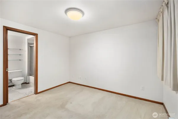 $670,000 | 1930 Grand Avenue, Unit 2, Everett, WA 98201