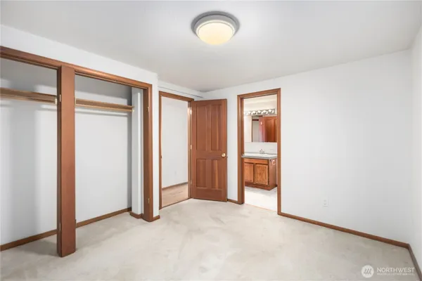$670,000 | 1930 Grand Avenue, Unit 2, Everett, WA 98201