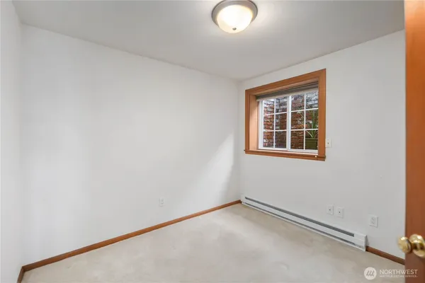 $670,000 | 1930 Grand Avenue, Unit 2, Everett, WA 98201