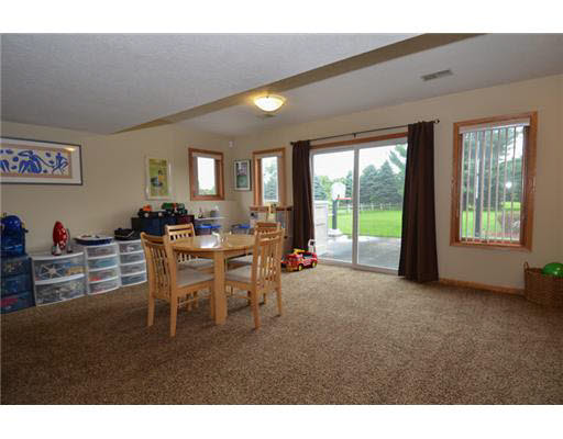 14833 Clover Ridge Drive Granger, IN 46530 - Photo 10 of 24 Gallery Image 10