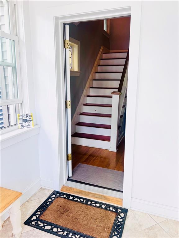 69 Treno Street New Rochelle, NY 10801 - Photo 3 of 22 Foyer