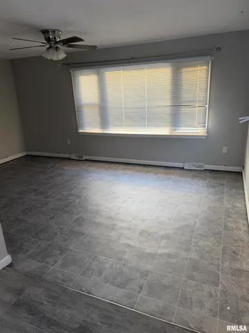 $156,000 | 1202 Florida Avenue, Decatur, IL 62521