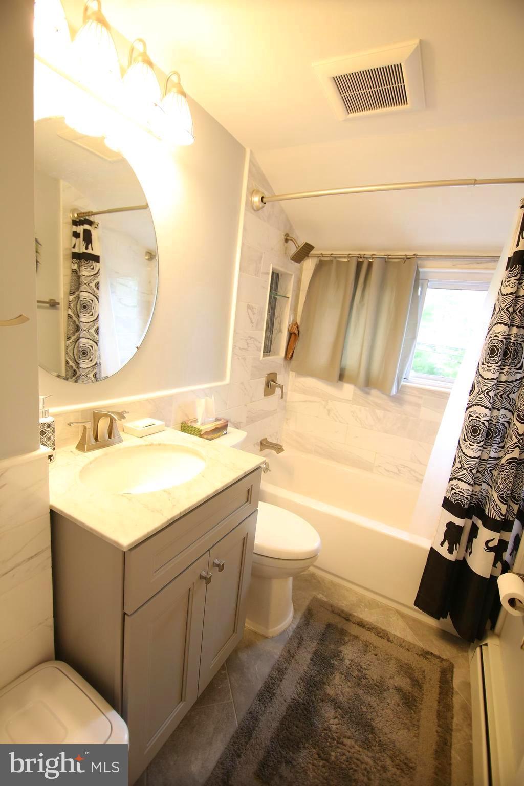 42 Hemlock Road Levittown, PA 19056 - Photo 18 of 33 Gallery Image 18