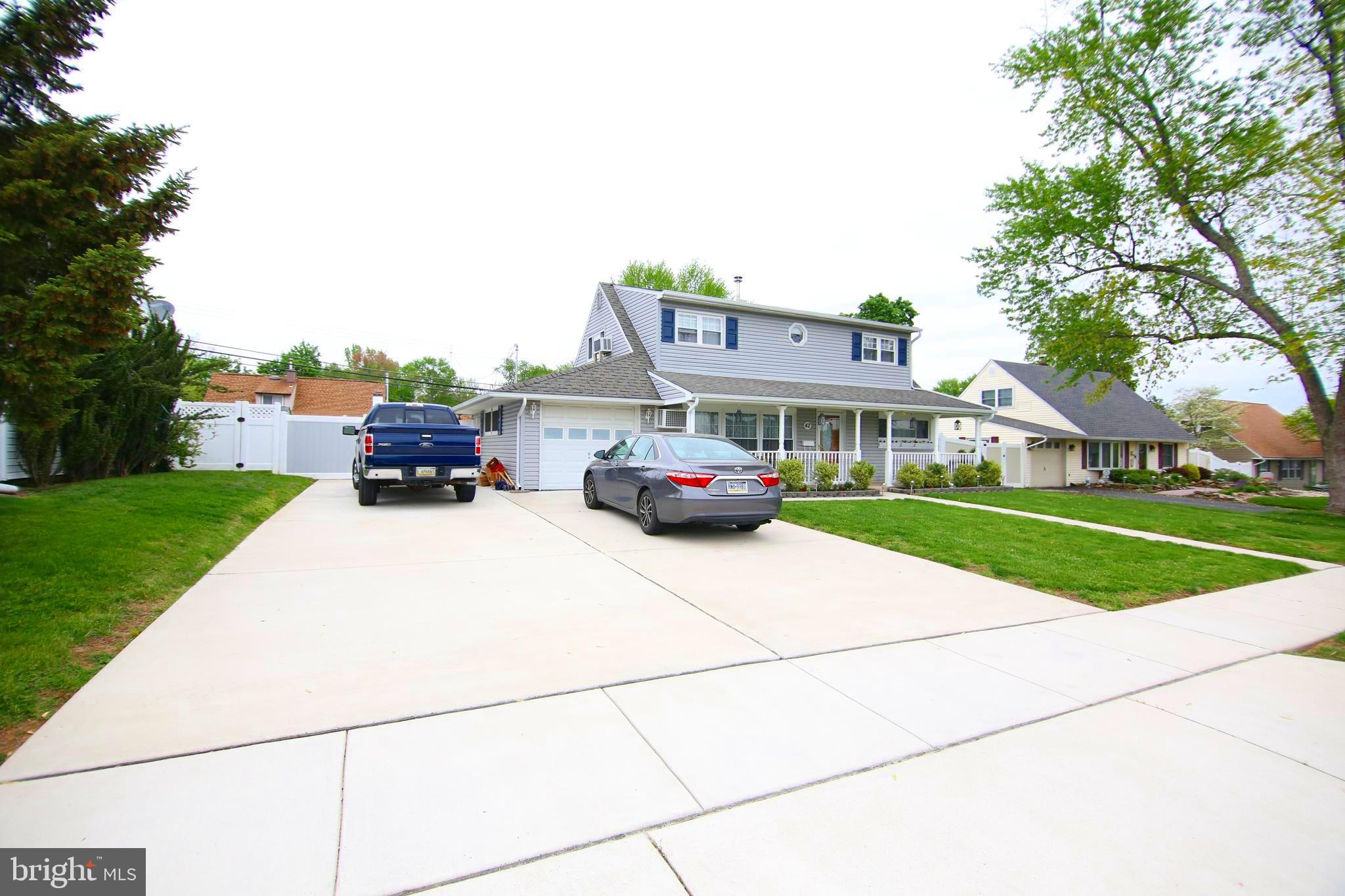 42 Hemlock Road Levittown, PA 19056 - Photo 3 of 33 Gallery Image 3