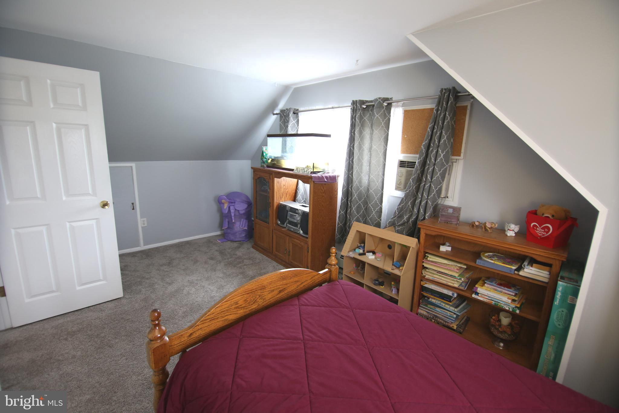 42 Hemlock Road Levittown, PA 19056 - Photo 25 of 33 Gallery Image 25