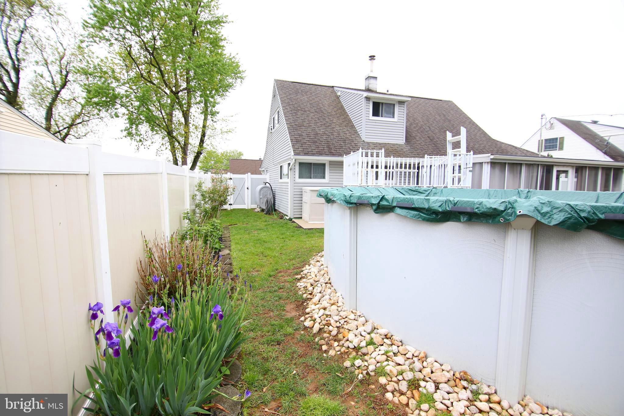 42 Hemlock Road Levittown, PA 19056 - Photo 31 of 33 Gallery Image 31