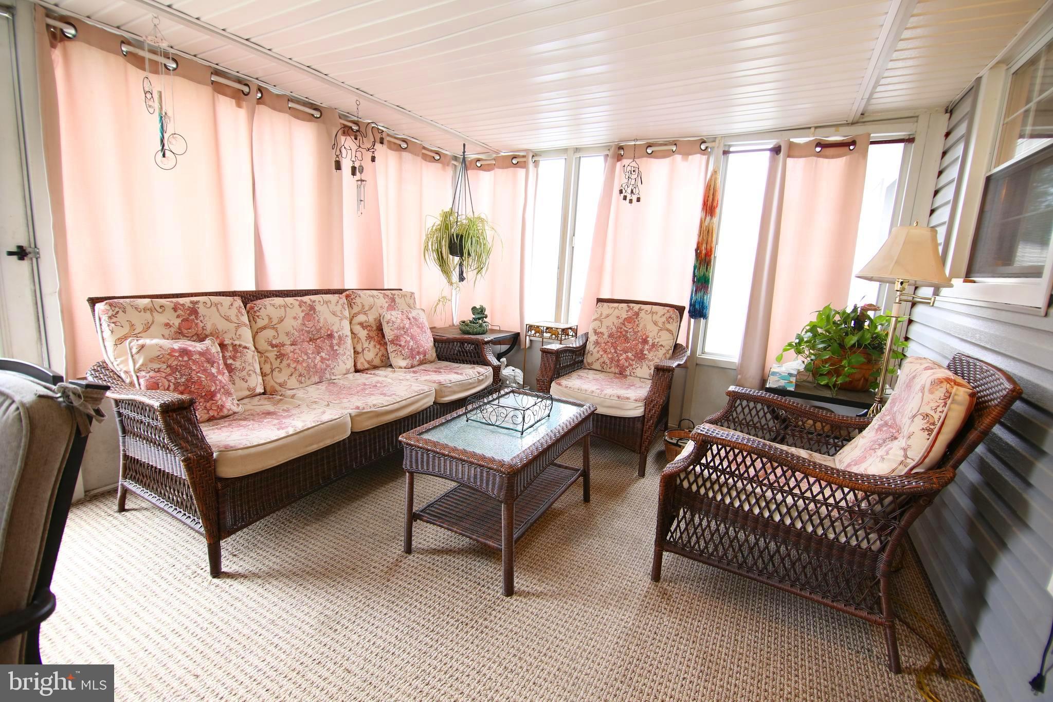 42 Hemlock Road Levittown, PA 19056 - Photo 10 of 33 Gallery Image 10