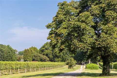 $13,000,000 | 59600 Main Road, Southold, NY 11971