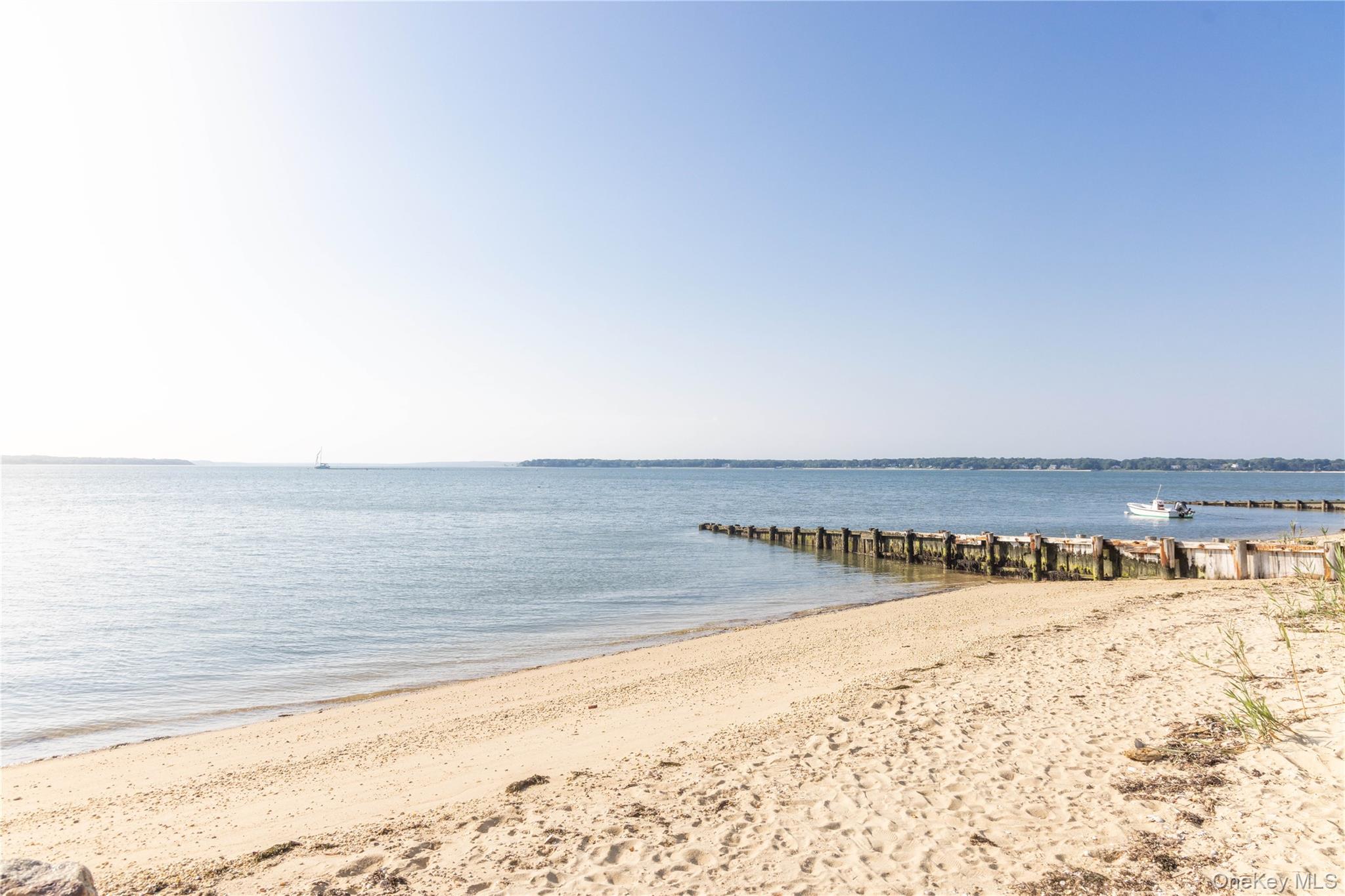 59600 Main Road Southold, NY 11971 - Photo 2 of 18