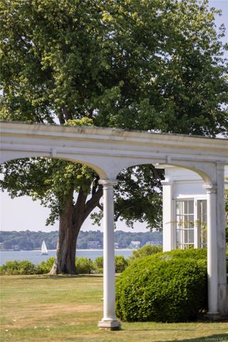 $13,000,000 | 59600 Main Road, Southold, NY 11971