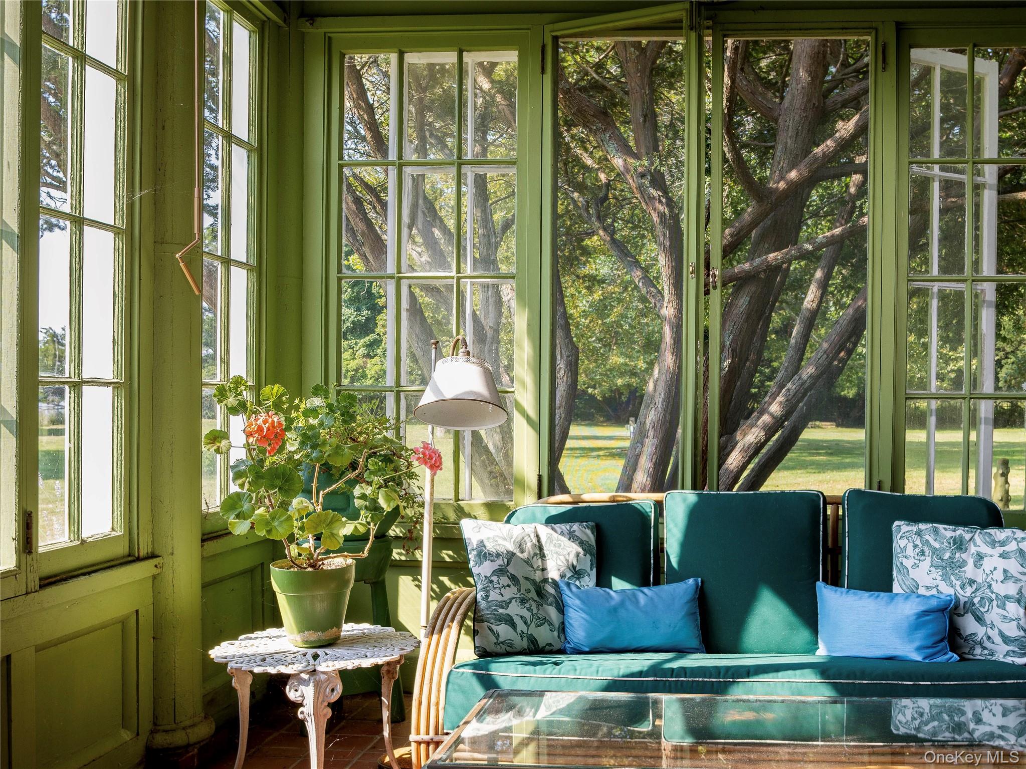 59600 Main Road Southold, NY 11971 - Photo 7 of 18