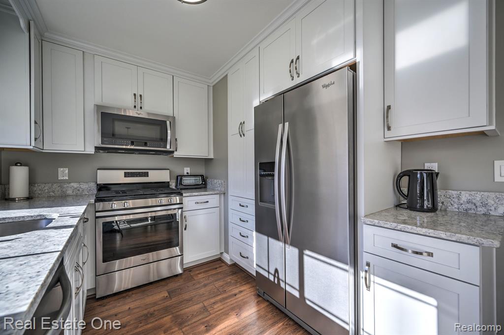 1427 Lantern Lane, Unit 35 Rochester Hills, MI 48306 - Photo 21 of 55