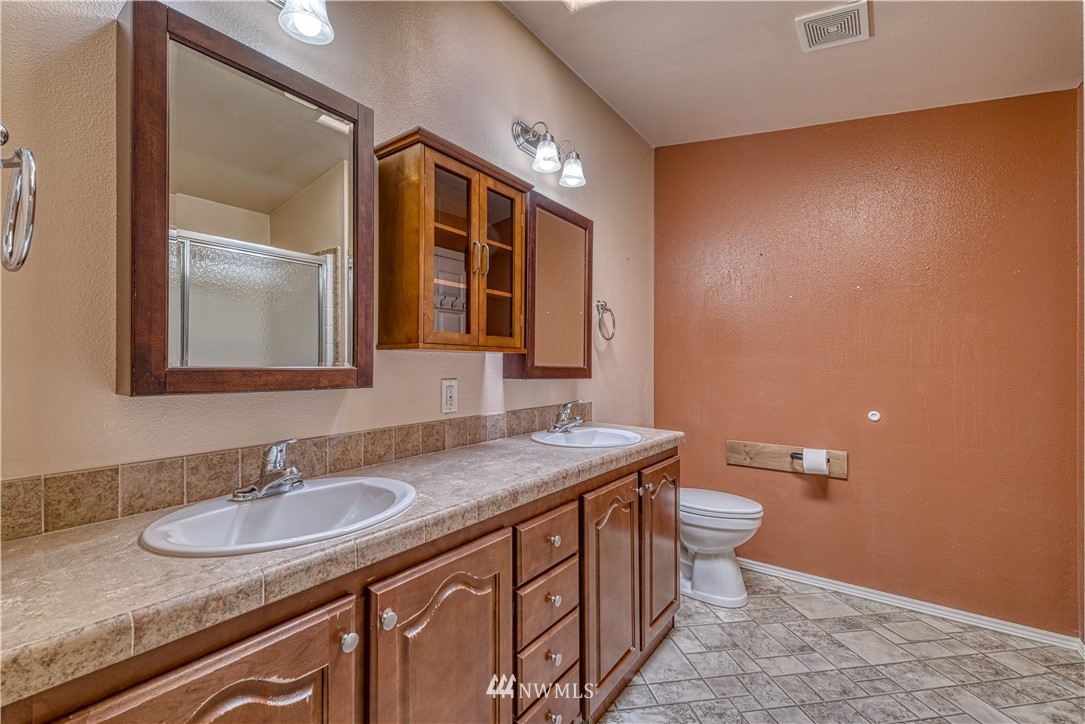 3160 Banner Road Southeast Port Orchard, WA 98366 - Photo 23 of 32 Gallery Image 23