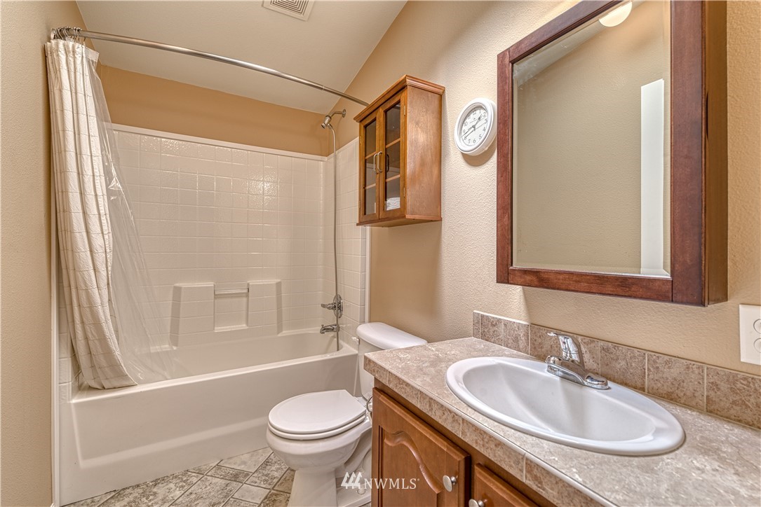 3160 Banner Road Southeast Port Orchard, WA 98366 - Photo 25 of 32 Gallery Image 25