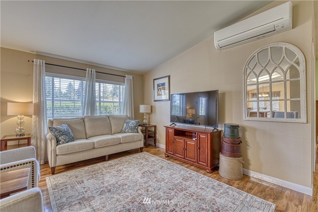 3160 Banner Road Southeast Port Orchard, WA 98366 - Photo 10 of 32 Gallery Image 10