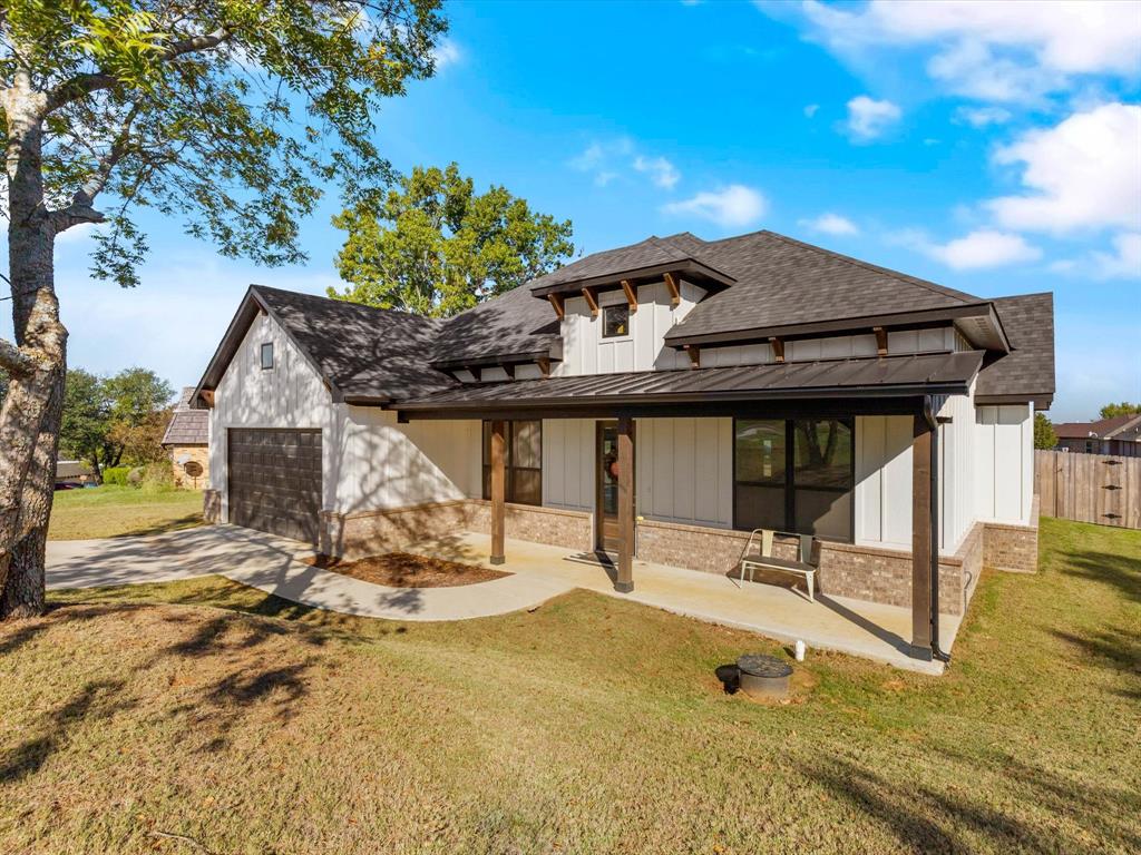 703 Ridgeway Road Joshua, TX 76058 - Photo 5 of 32
