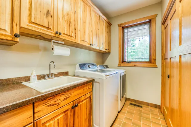 $580,900 | 11106 Atylade Court Northeast, Bemidji, MN 56601