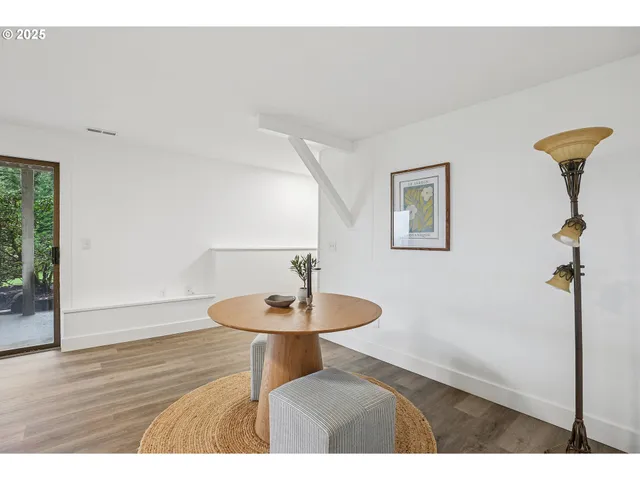 $1,149,999 | 13300 Northeast Whitlow Lane, Newberg, OR 97132