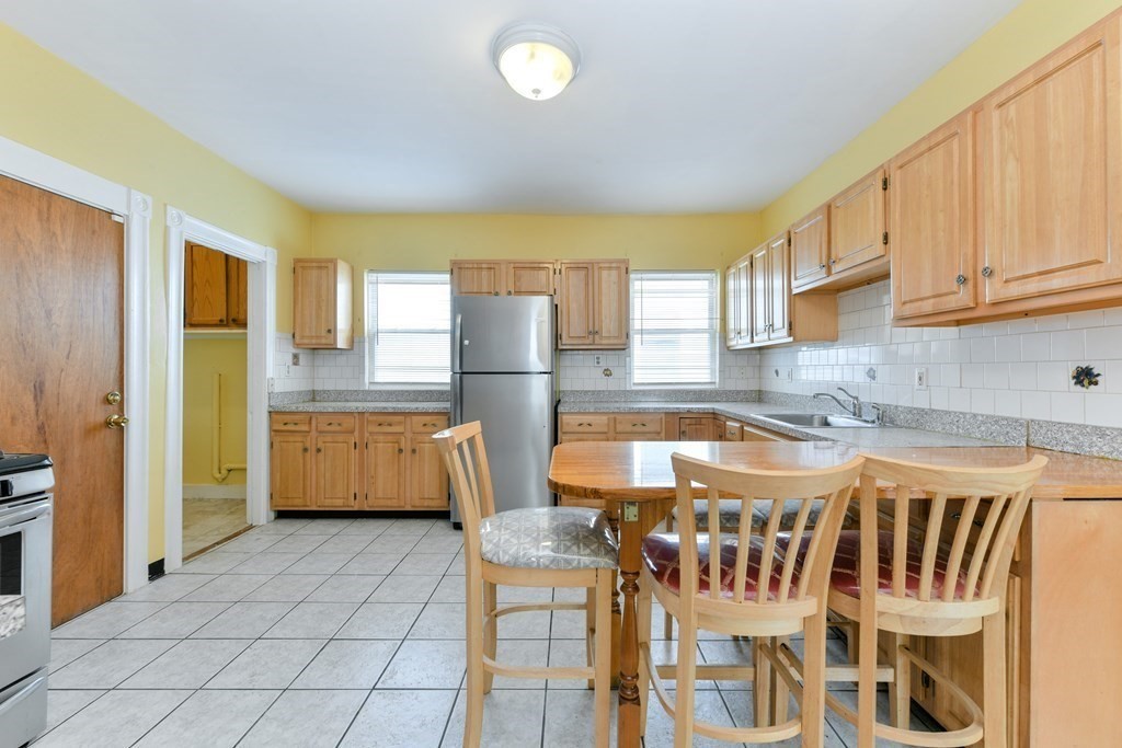 86 Whitfield Street Boston, MA 02124 - Photo 16 of 27