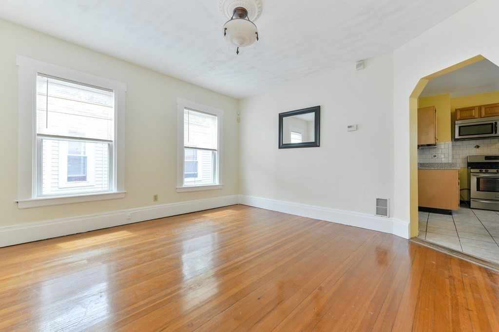 86 Whitfield Street Boston, MA 02124 - Photo 18 of 27