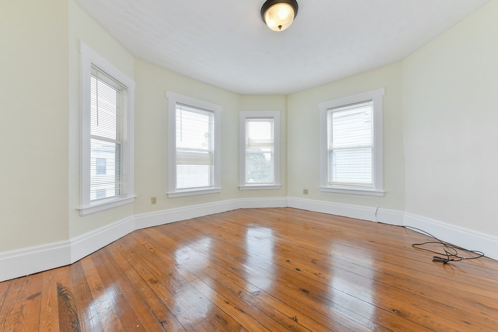 86 Whitfield Street Boston, MA 02124 - Photo 21 of 27