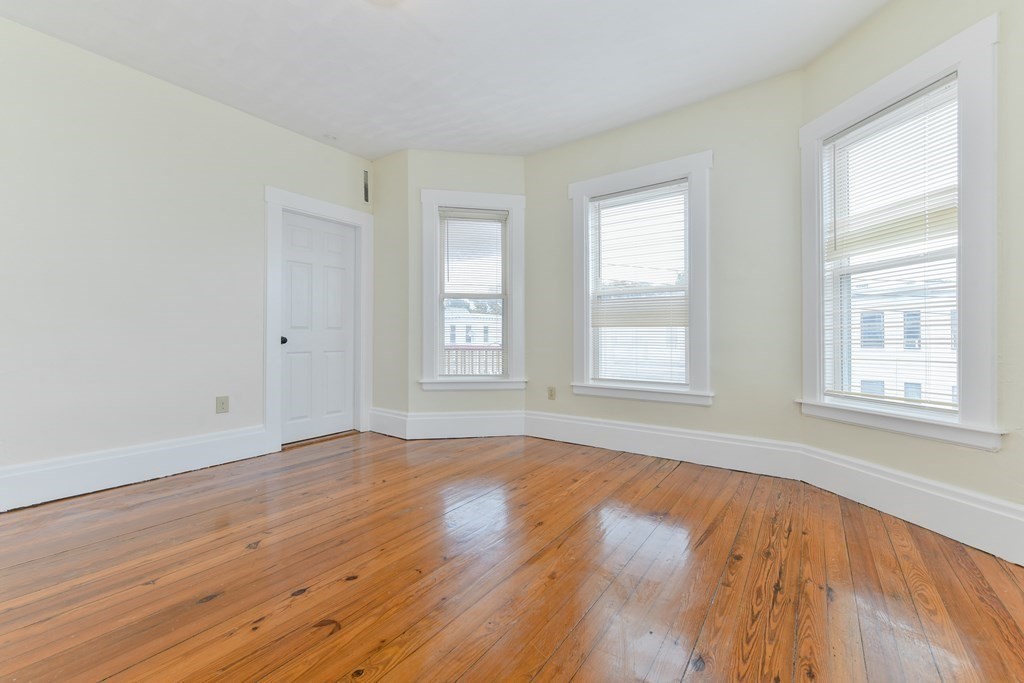 86 Whitfield Street Boston, MA 02124 - Photo 22 of 27