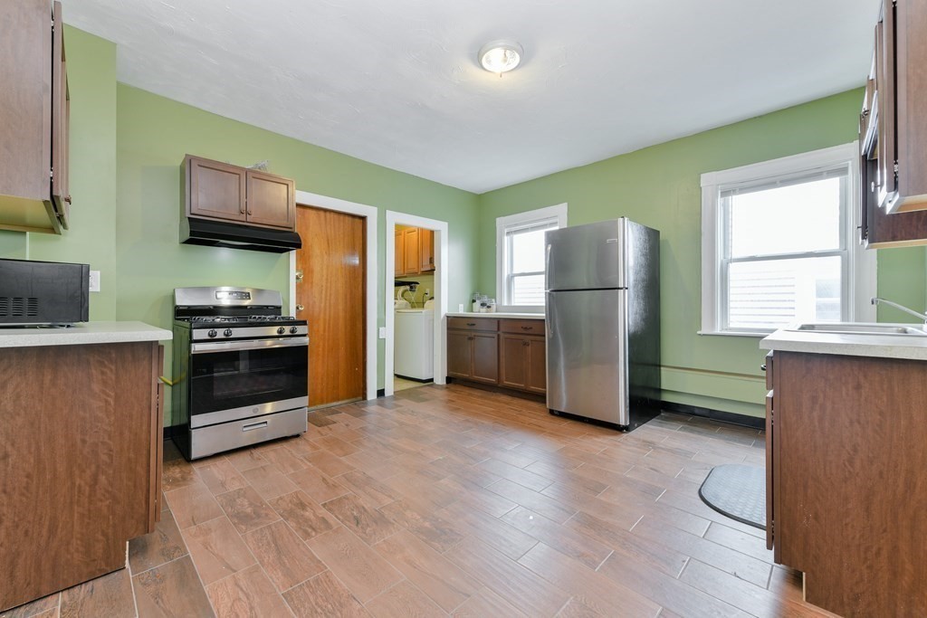 86 Whitfield Street Boston, MA 02124 - Photo 10 of 27