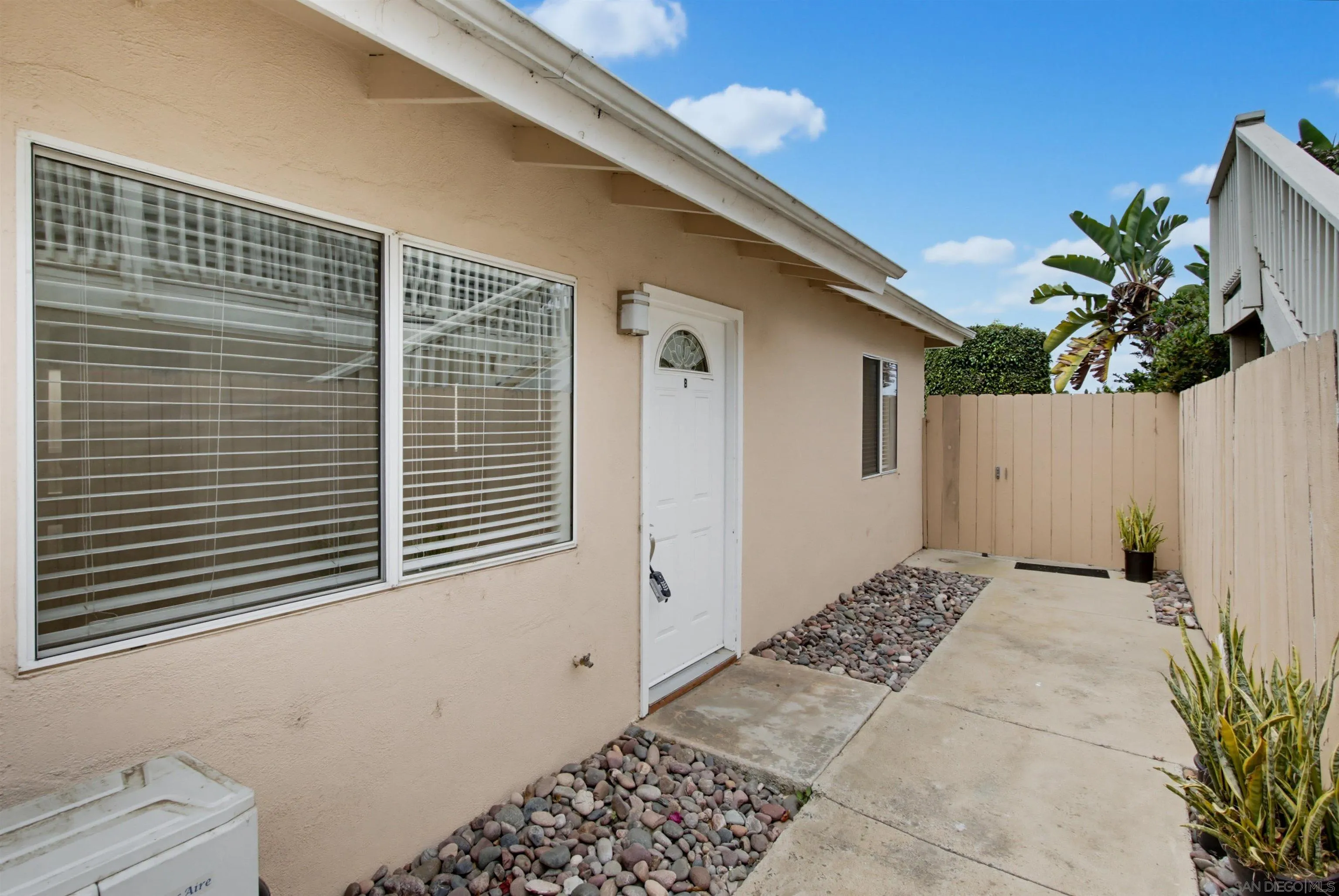 1090 Gardena Road Encinitas, CA 92024 - Photo 5 of 11