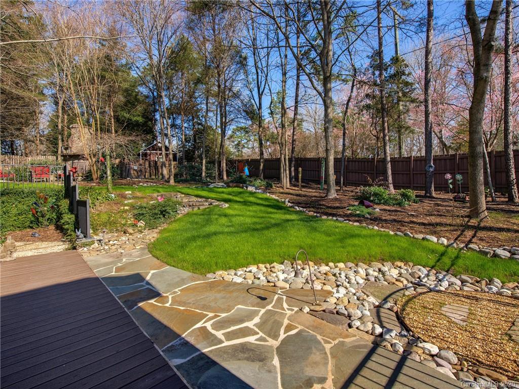 100 Sardis Pointe Road Matthews, NC 28105 - Photo 35 of 38 Gallery Image 35