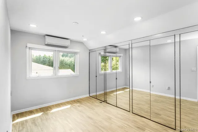 $1,599,000 | 83 The Dell, Searingtown, NY 11507