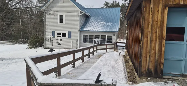 $425,000 | 520 Goboro Road, Chichester, NH 03258