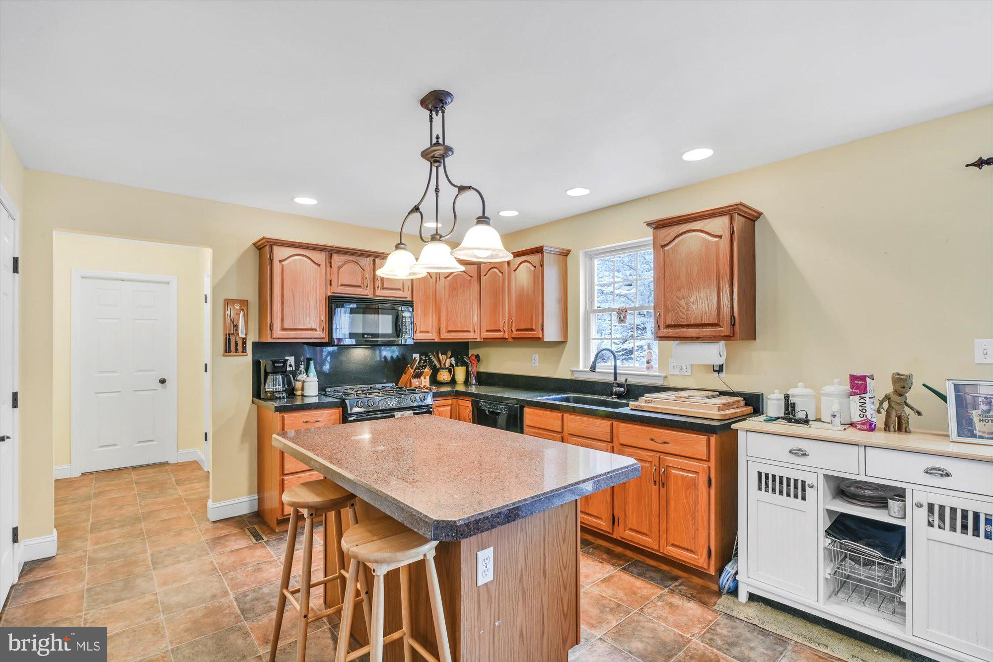 41 Madison Drive Reading, PA 19606 - Photo 13 of 38